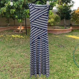Max studio maxi dress